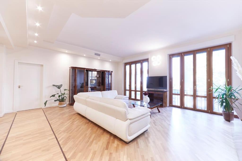 Elegant Apartment Milano Eksteriør billede
