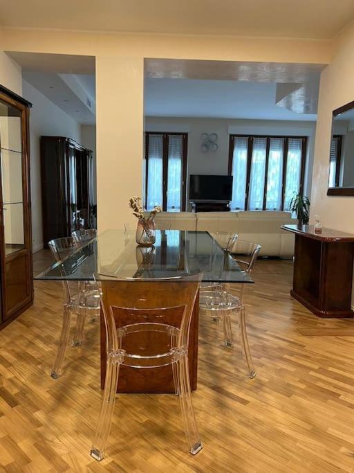 Elegant Apartment Milano Eksteriør billede