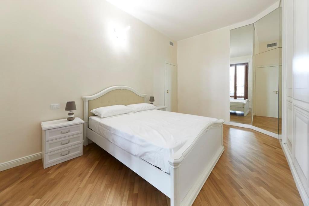Elegant Apartment Milano Eksteriør billede